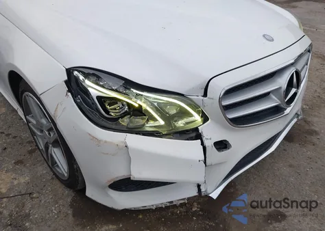 2014 Mercedes-Benz E 350 z USA, uszkodzony, nr VIN WDDHF5KB8EB009513